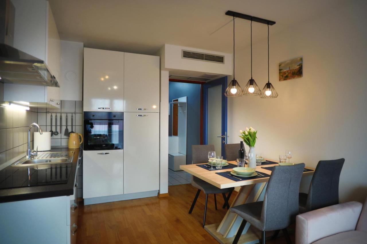 Apartment Moon Ровинь Экстерьер фото