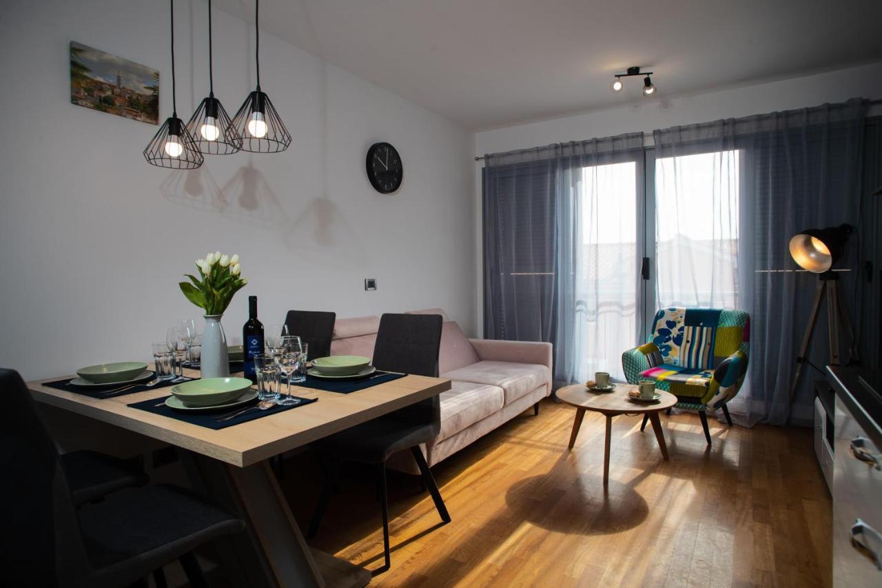 Apartment Moon Ровинь Экстерьер фото