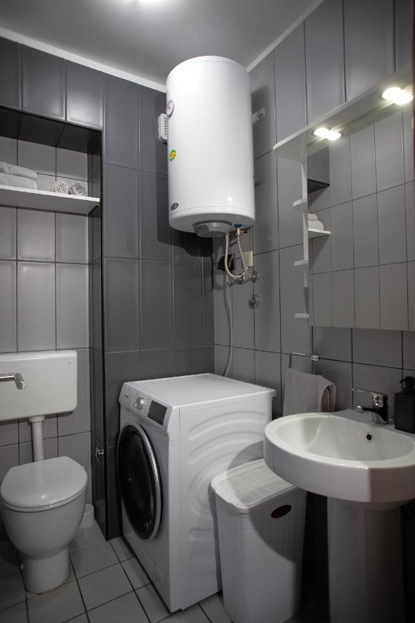 Apartment Moon Ровинь Экстерьер фото